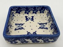 Petit four vierkant bakje groot blauwe vlinder