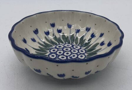 Rond geribbeld kommetje blauwe tulp
